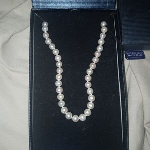 pearl necklace